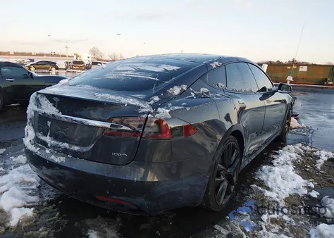 2018 Tesla Model S 100D/75D/P100D из США, поврежденный, VIN 5YJSA1E21JF284831